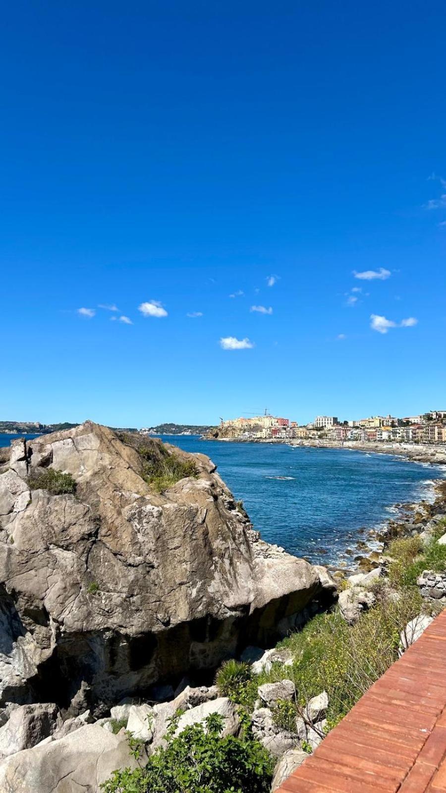 Beautiful And Cozy Seaview Pozzuoli