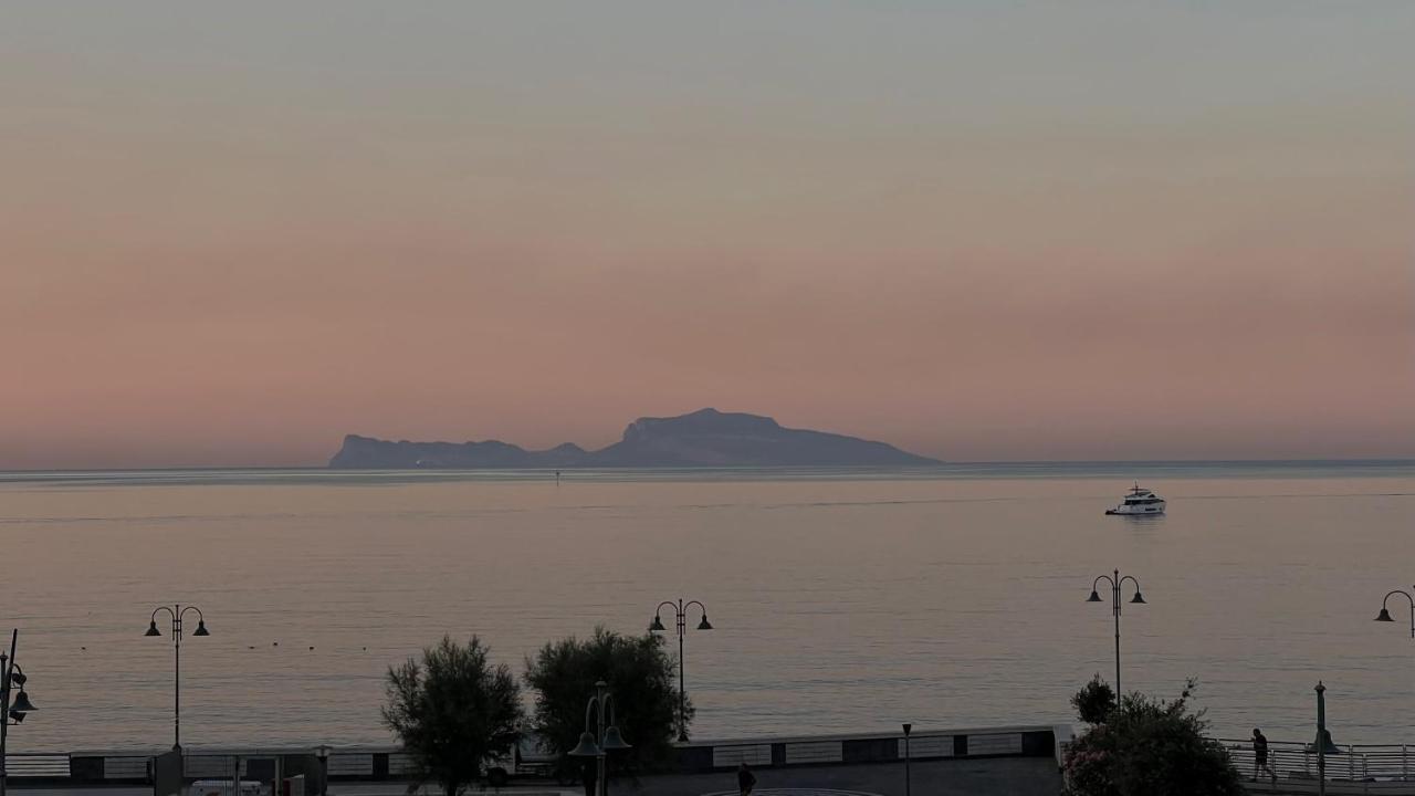 Apartamento Beautiful And Cozy Seaview